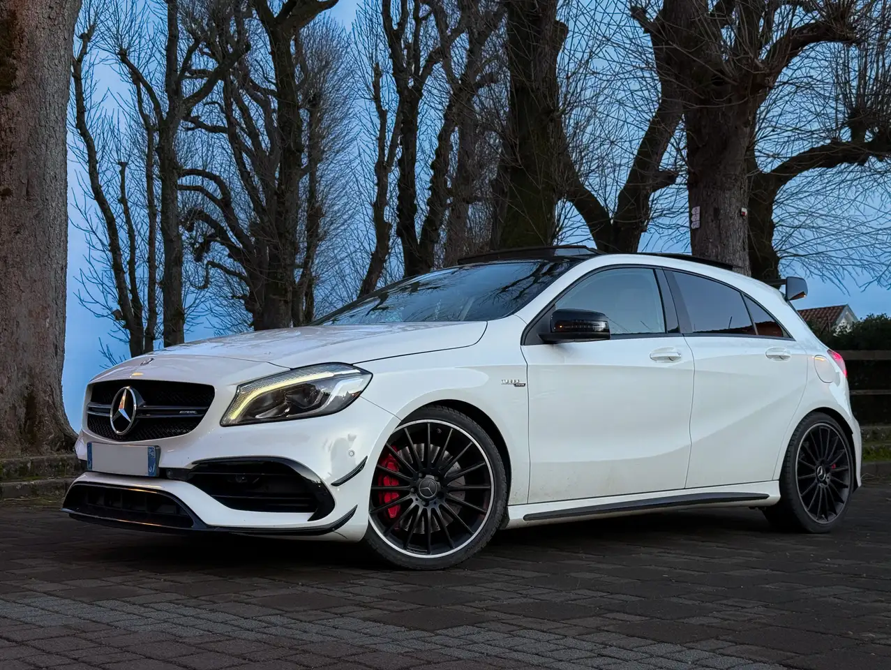 Mercedes-Benz A 45 AMG