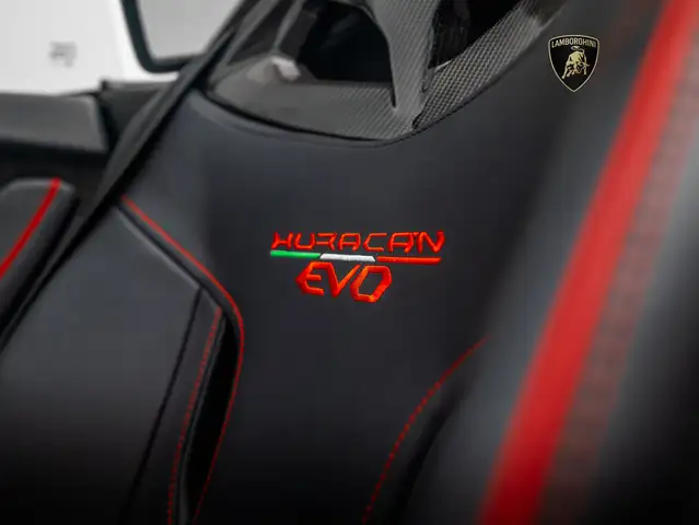 Lamborghini Huracan view 15