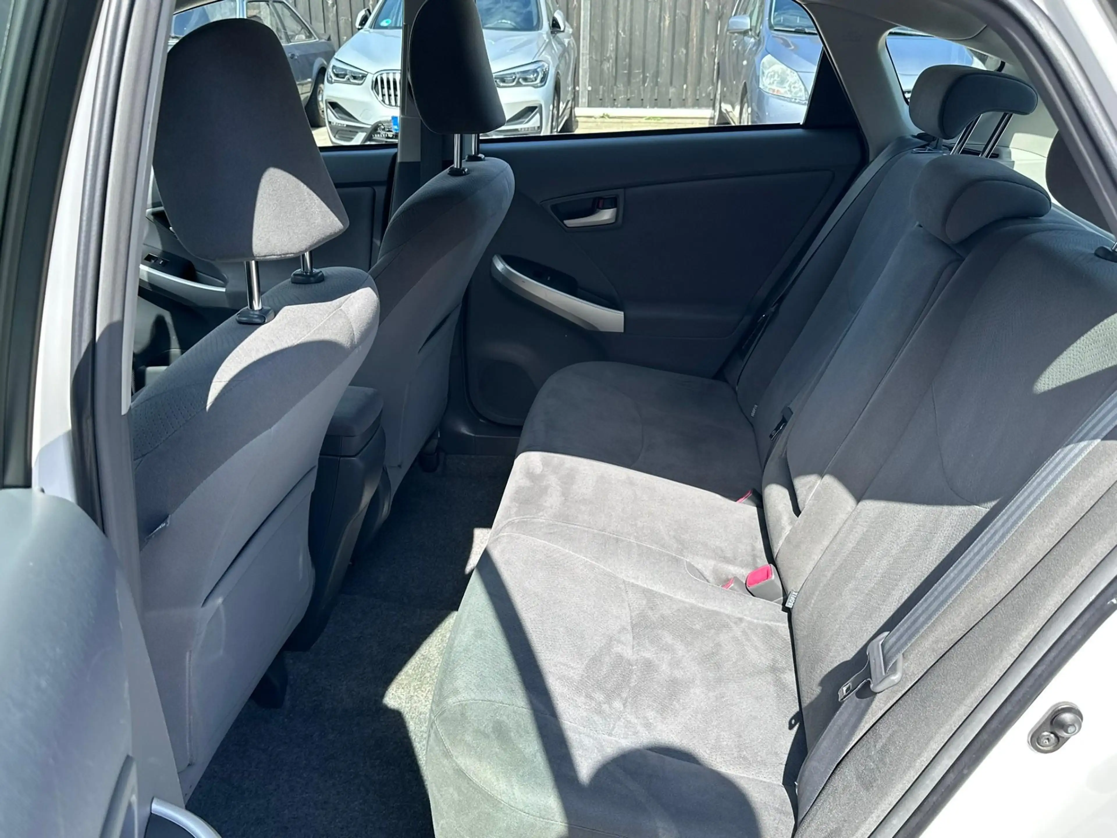 Toyota Prius 1.8 Dynamic | Rijklaar | Nette Staat | All Season — photo 10