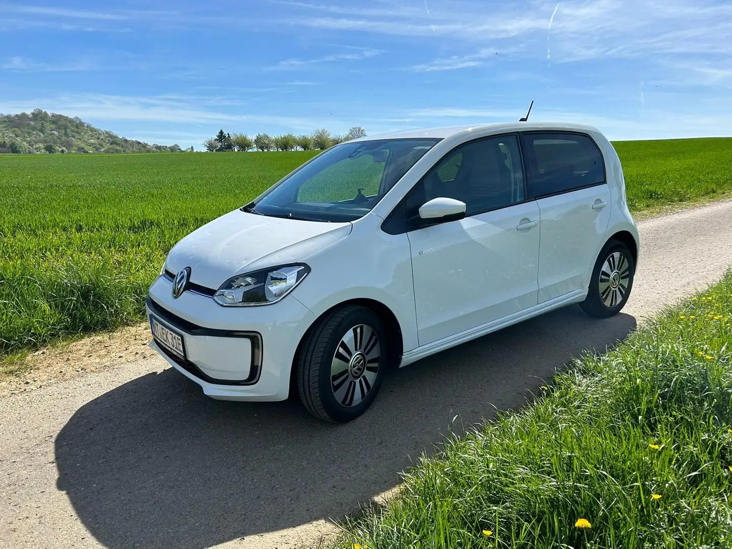 Volkswagen e-up! up! e-load up! White - 1