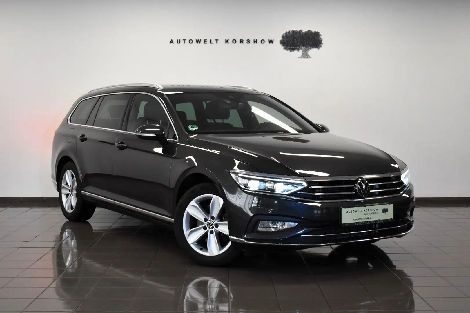 Volkswagen Passat Variant Elegance *KAMERA *MATRIX *AHK Grey - 1
