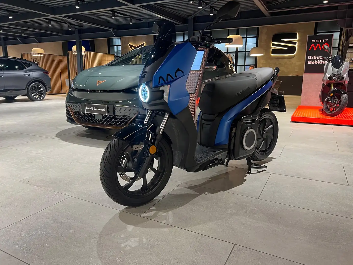 SEAT MO eScooter 125 Blu - 1