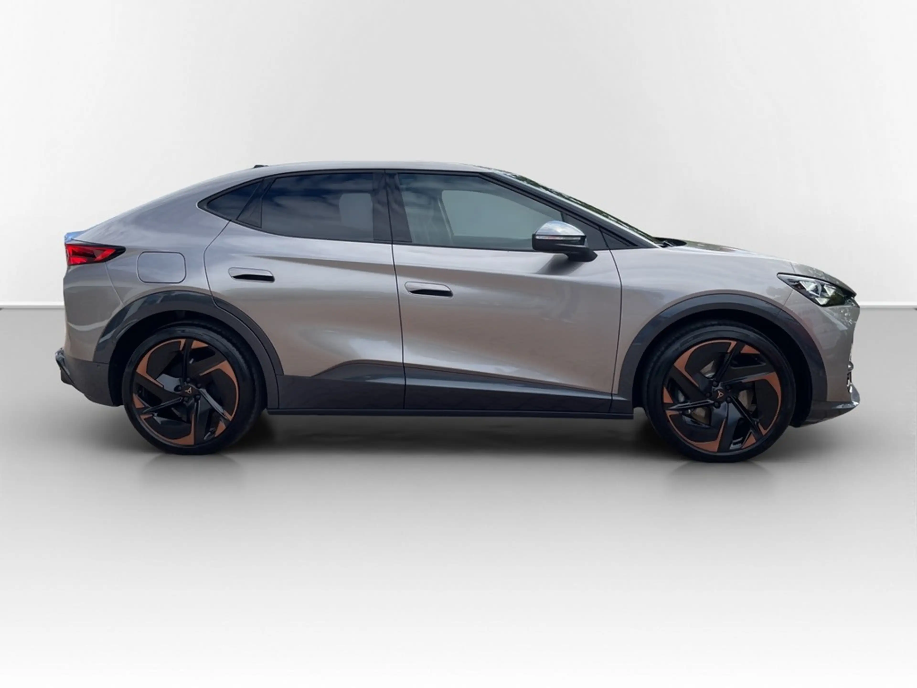 CUPRA Tavascan 77 kW 4Drive VZ DCC PANO*MATRIX*WÄRMEPU*HEADUP*... — photo 5