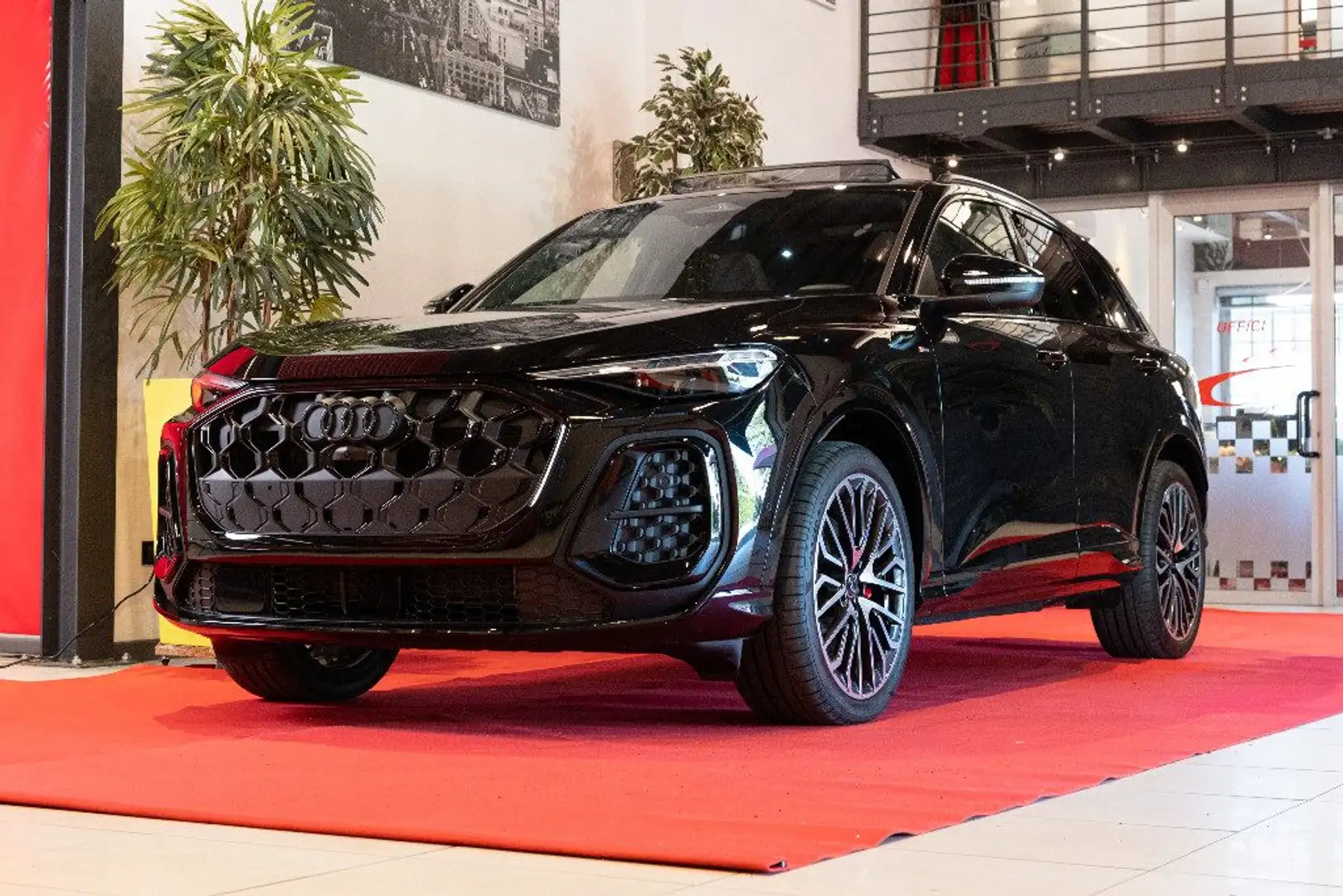 Audi Q5 TDI 150 kW mHEV+ S tronic quattro S line edition Nero - 2