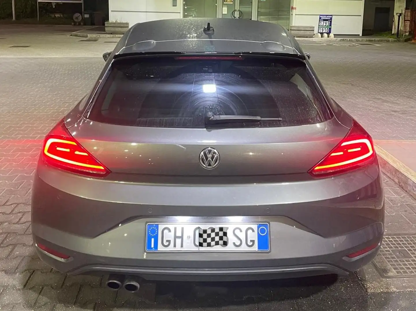 Volkswagen Scirocco 2.0 tsi dsg 179cv Gris - 1