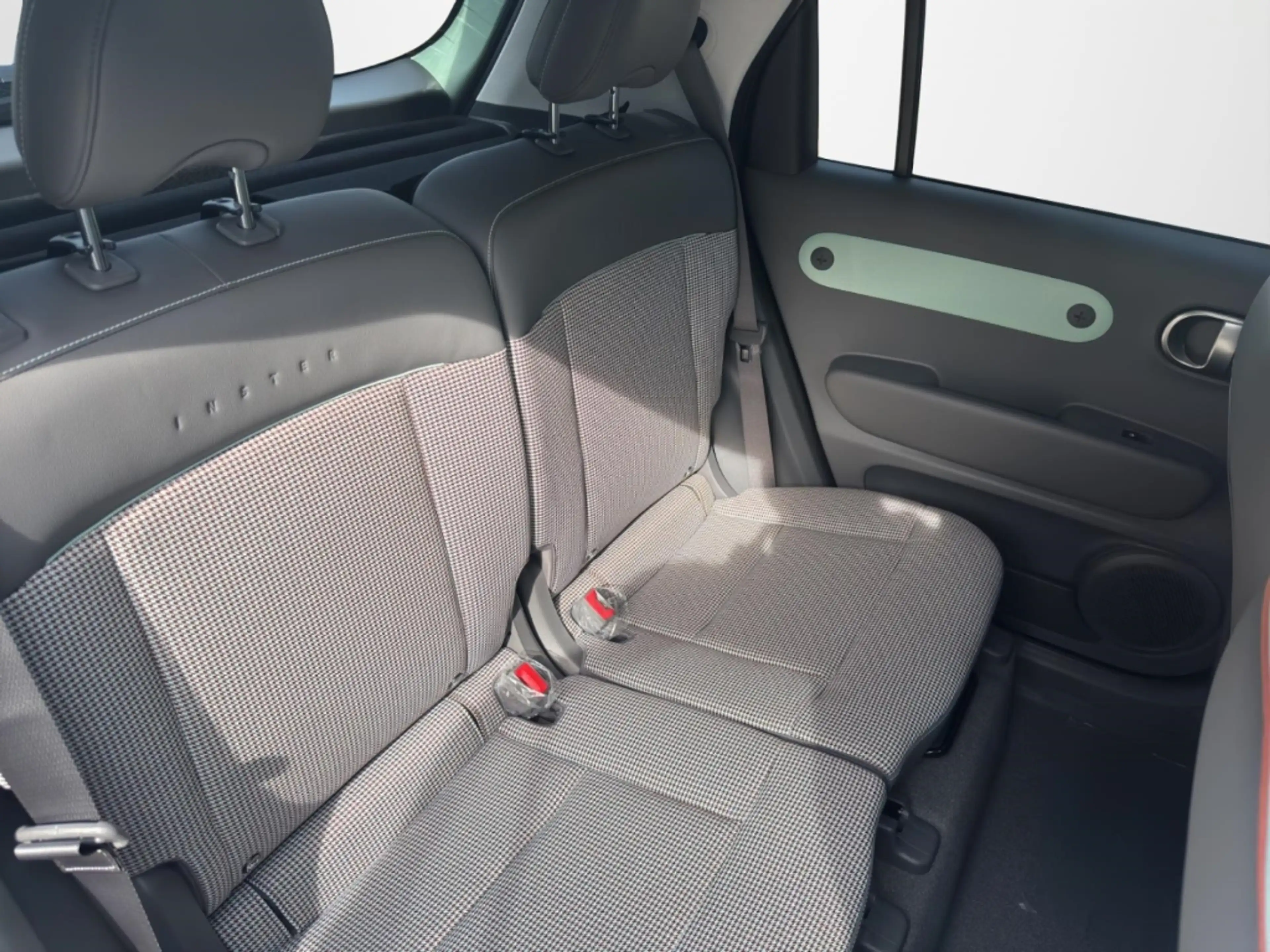 Hyundai Inster Lounge EV 49 kWh (115 PS) sofort Verfügbar Elektro — photo 14