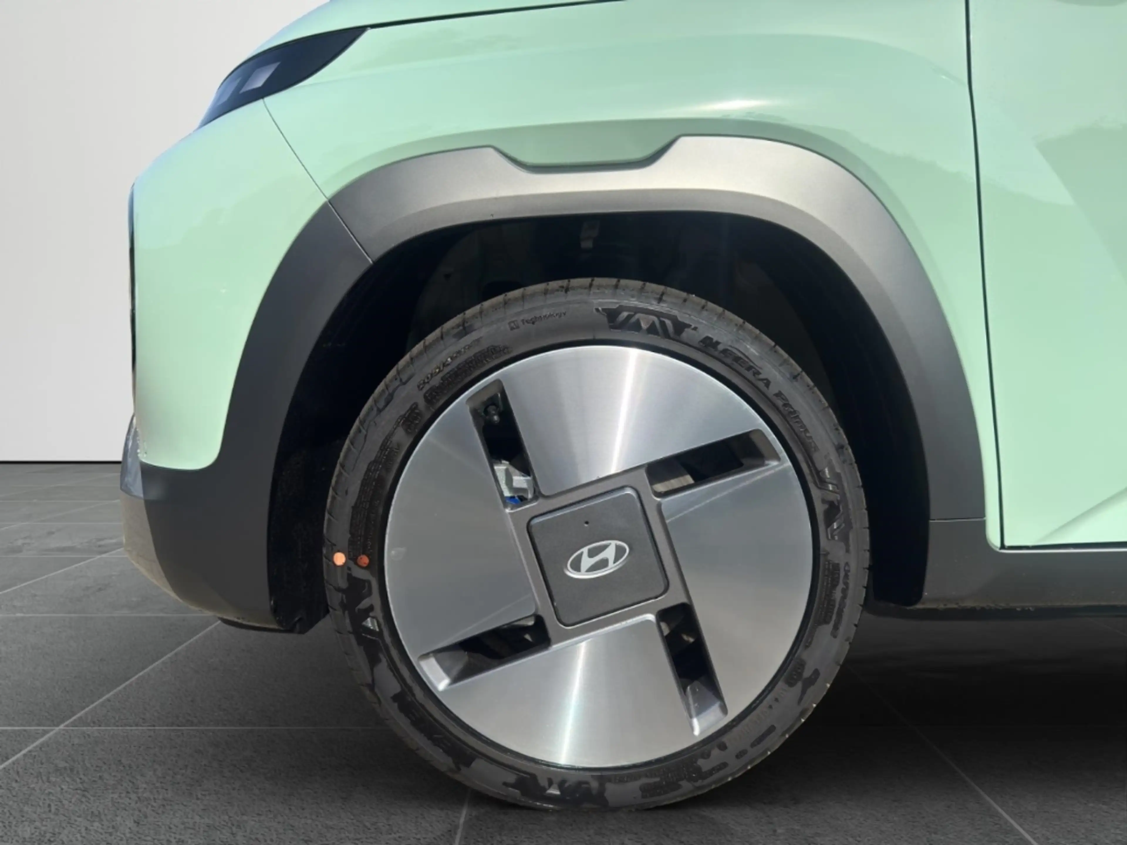 Hyundai Inster Lounge EV 49 kWh (115 PS) sofort Verfügbar Elektro — photo 16
