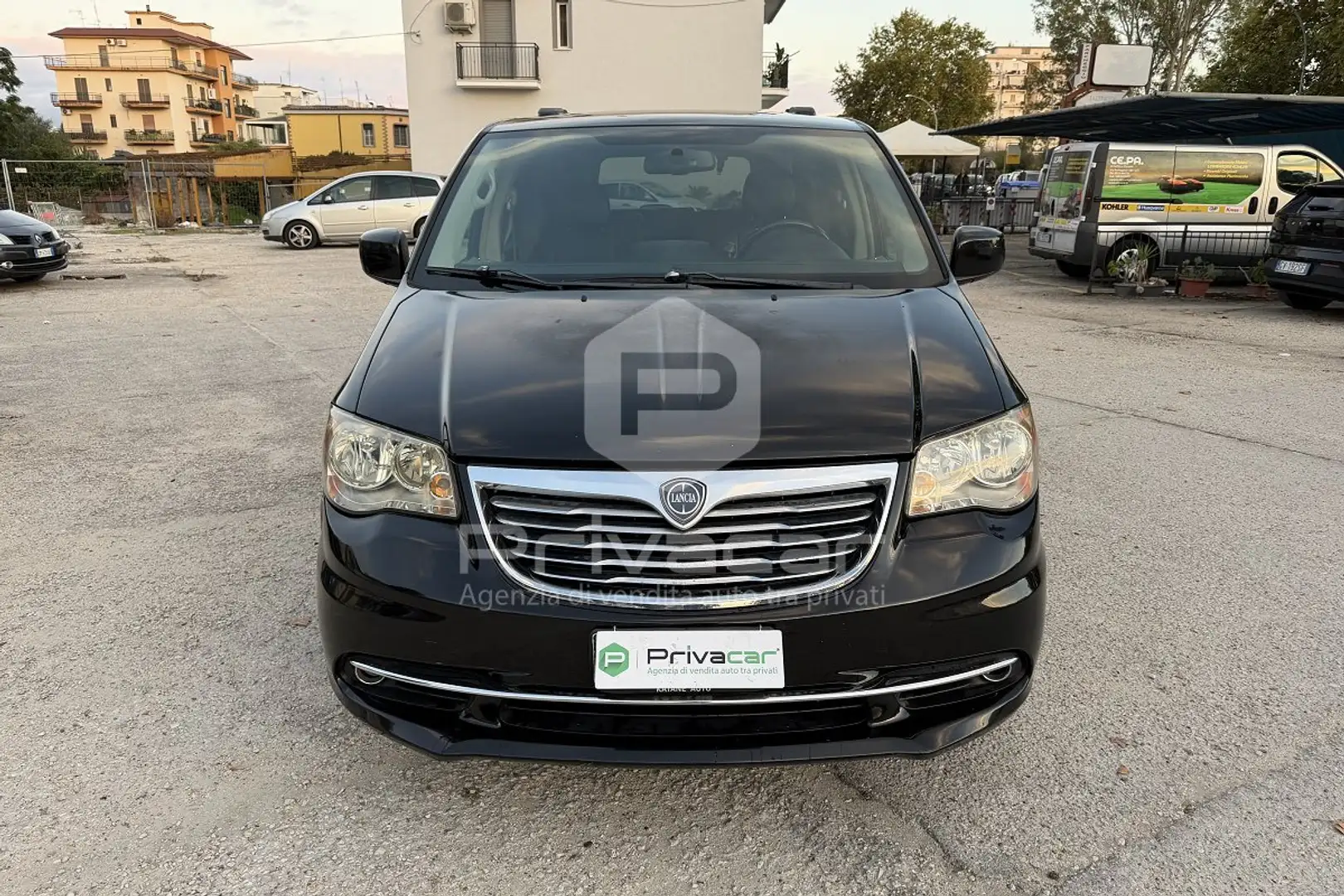 Lancia Voyager Voyager 2.8 Turbodiesel Gold 163 CV Nero - 2