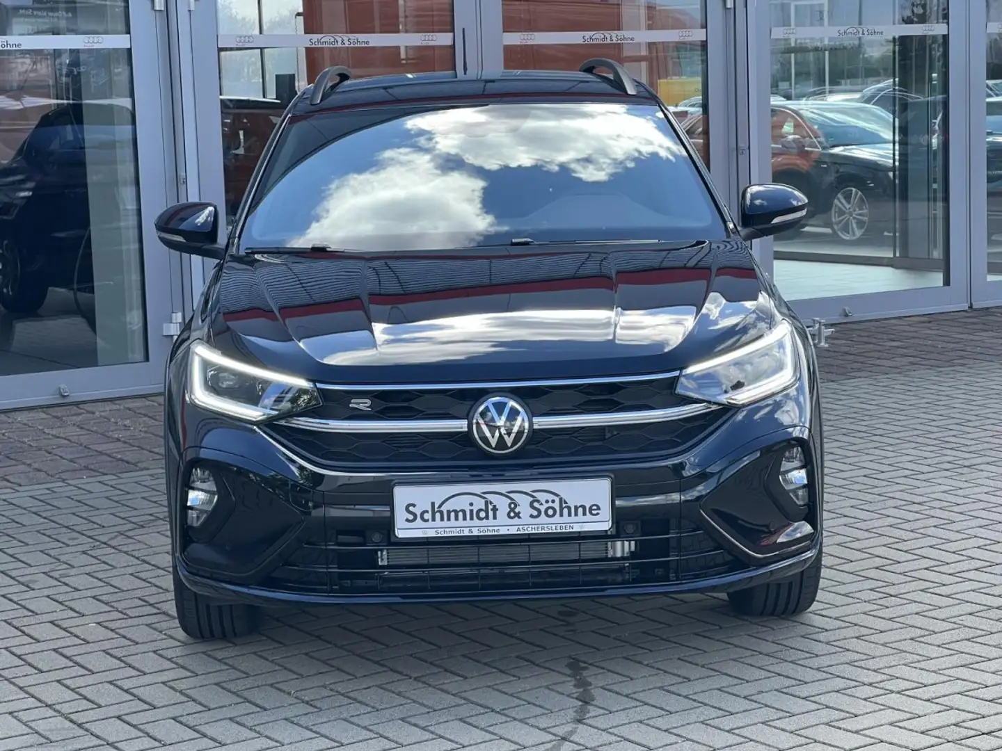 Volkswagen Taigo R-Line 1.5 TSI DSG AHK, MATRIX, TOTW, ACC Klima Schwarz - 2