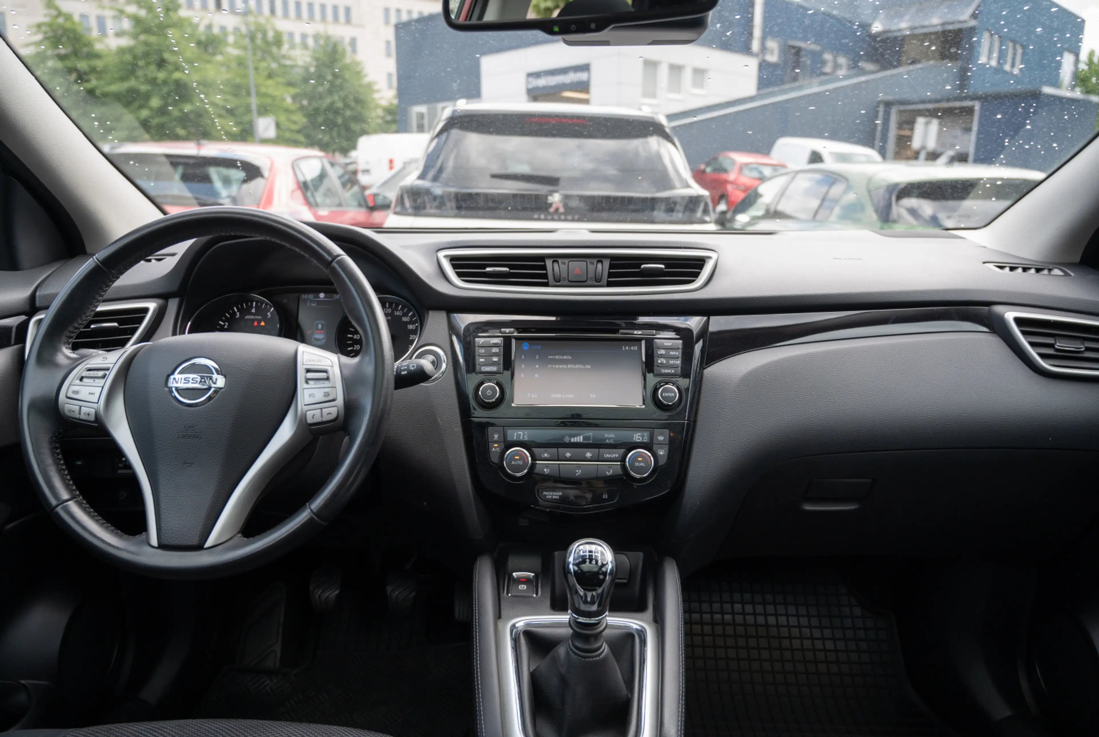 Nissan Qashqai N-Connecta 1.2 116 *PANO*PDC VORNE & HINTEN* *INVENTUR-SALE* — photo 5