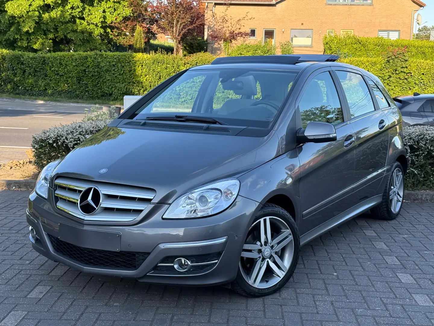 Mercedes-Benz B 180 CDI Avantgarde ( 89.281Km ) Euro 5 CT Ok Gris - 2