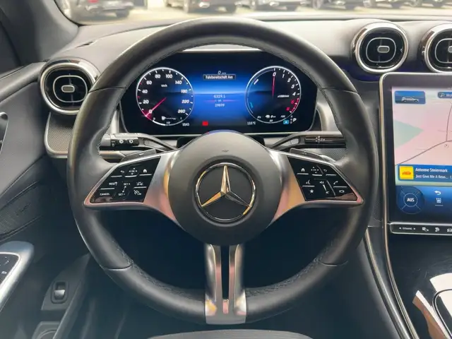 Mercedes-Benz GLC 300 de 4MATIC AVANTGARDE LED AHV RKam Ansicht 11