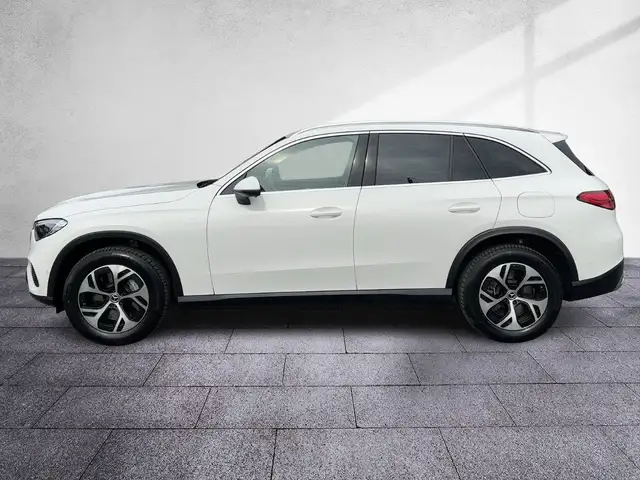 Mercedes-Benz GLC 300 de 4MATIC AVANTGARDE LED AHV RKam Ansicht 3