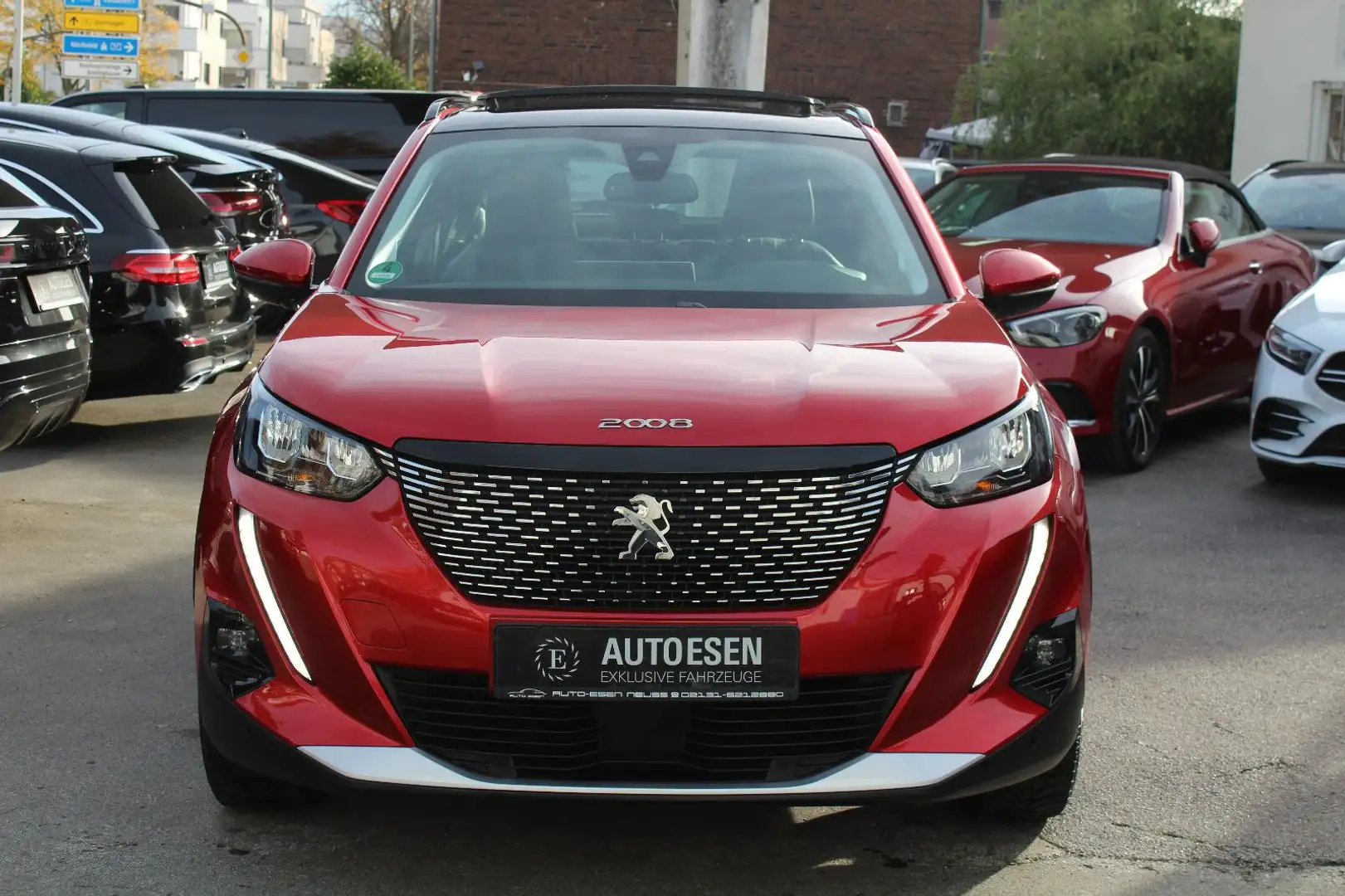 Peugeot 2008 Allure+PANO+KAMERA+ACC+LED+VIRTUAL Rouge - 2