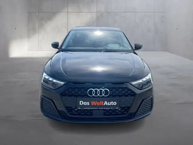 Audi A1 view 8