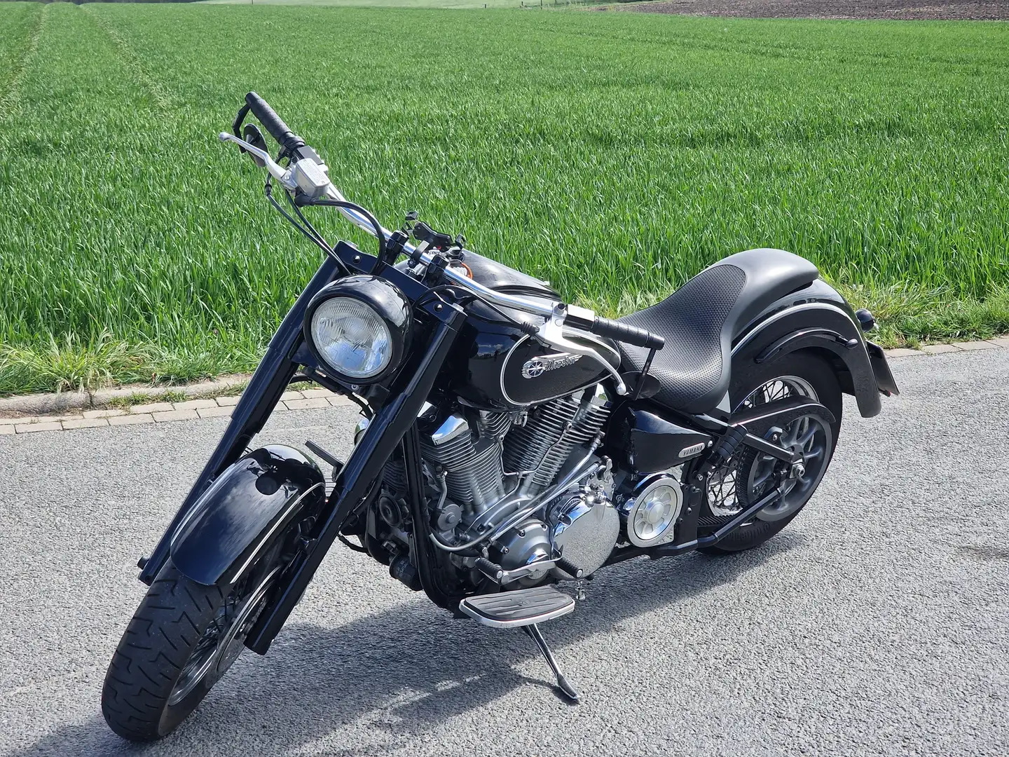 Yamaha XV 1600 Wildstar Černá - 1