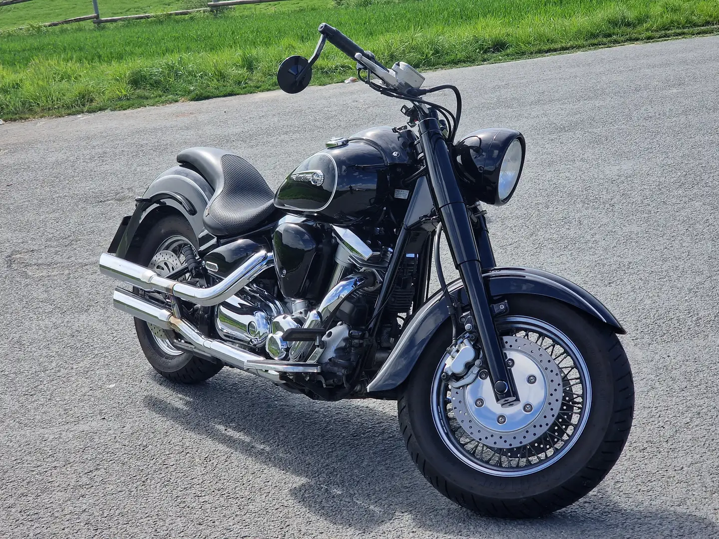 Yamaha XV 1600 Wildstar Černá - 2