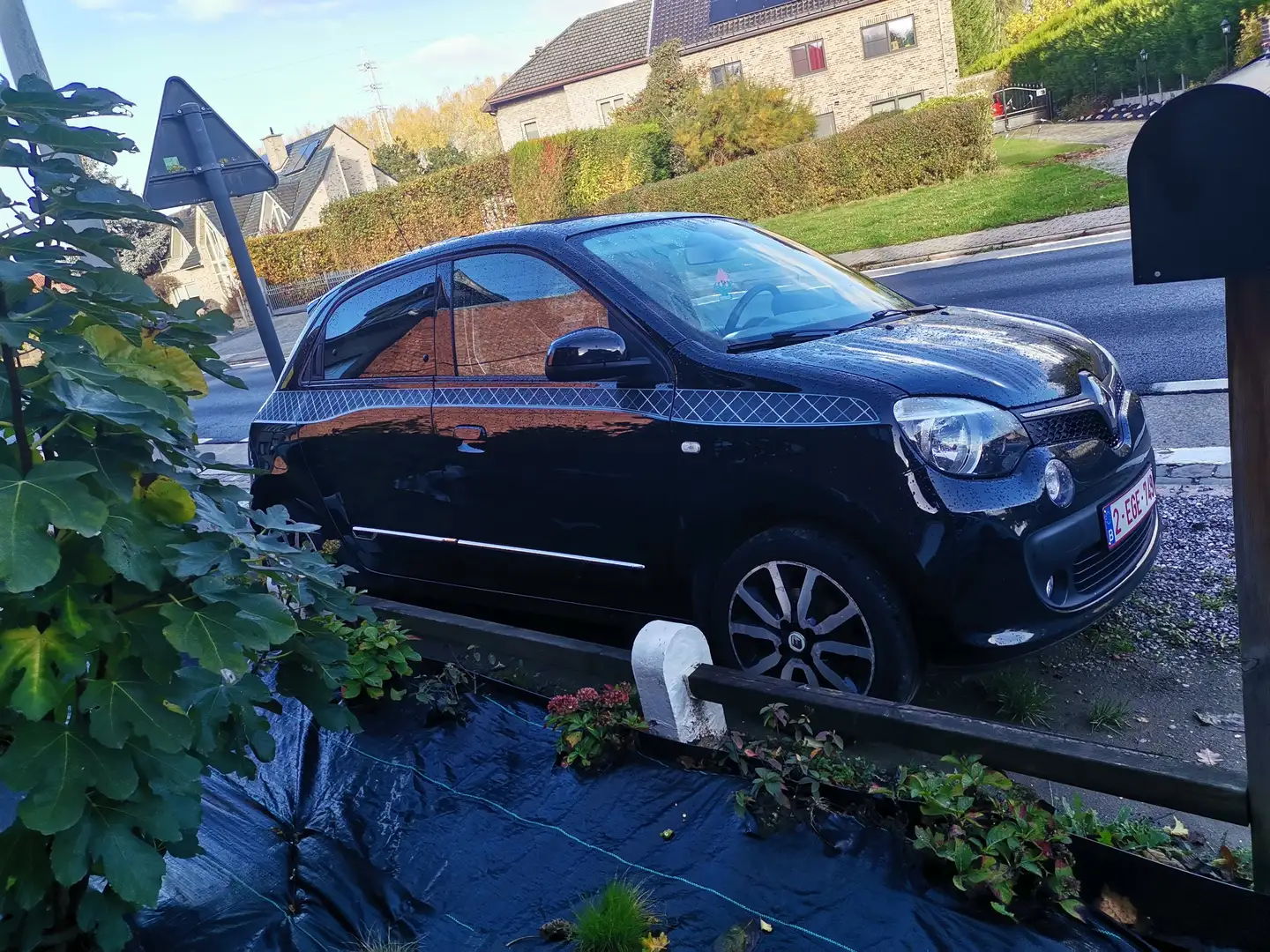 Renault Twingo Twingo 0.9 TCe La Parisienne EDC Noir - 2