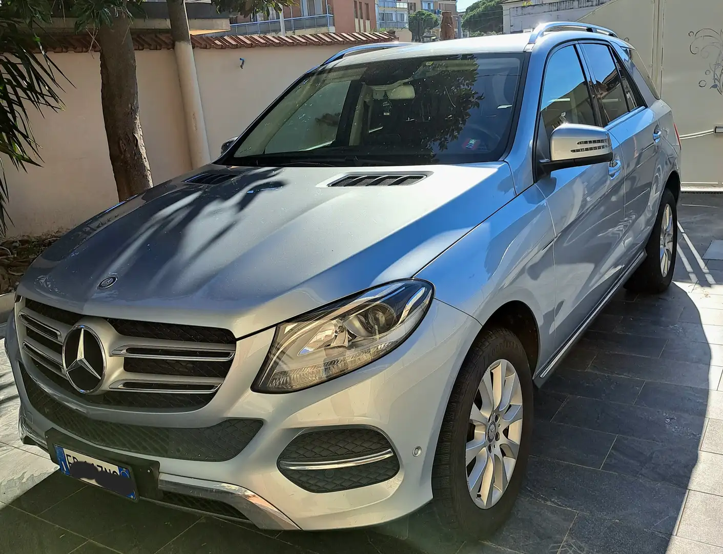Mercedes-Benz GLE 250 GLE - W166d Exclusive 4matic auto Ezüst - 2