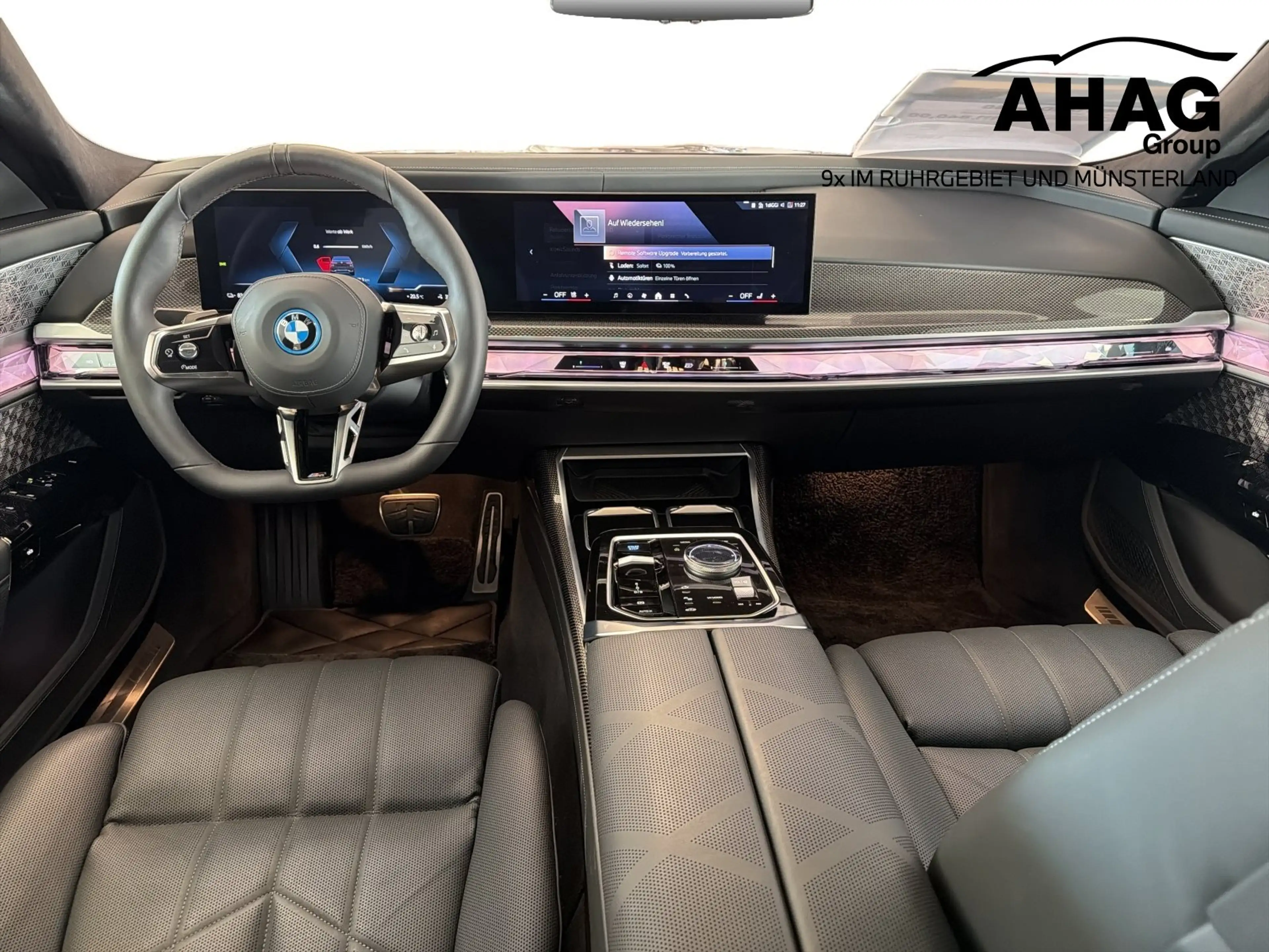 BMW i7 xDrive60 Limousine — photo 9