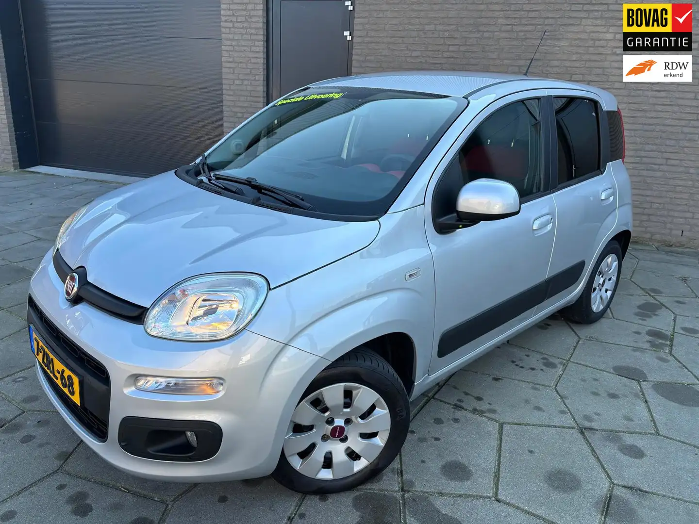 Fiat Panda 1.2 Lounge| AIRCO| AUX /USB |90 PK 4 cilinder|veel Grau - 1