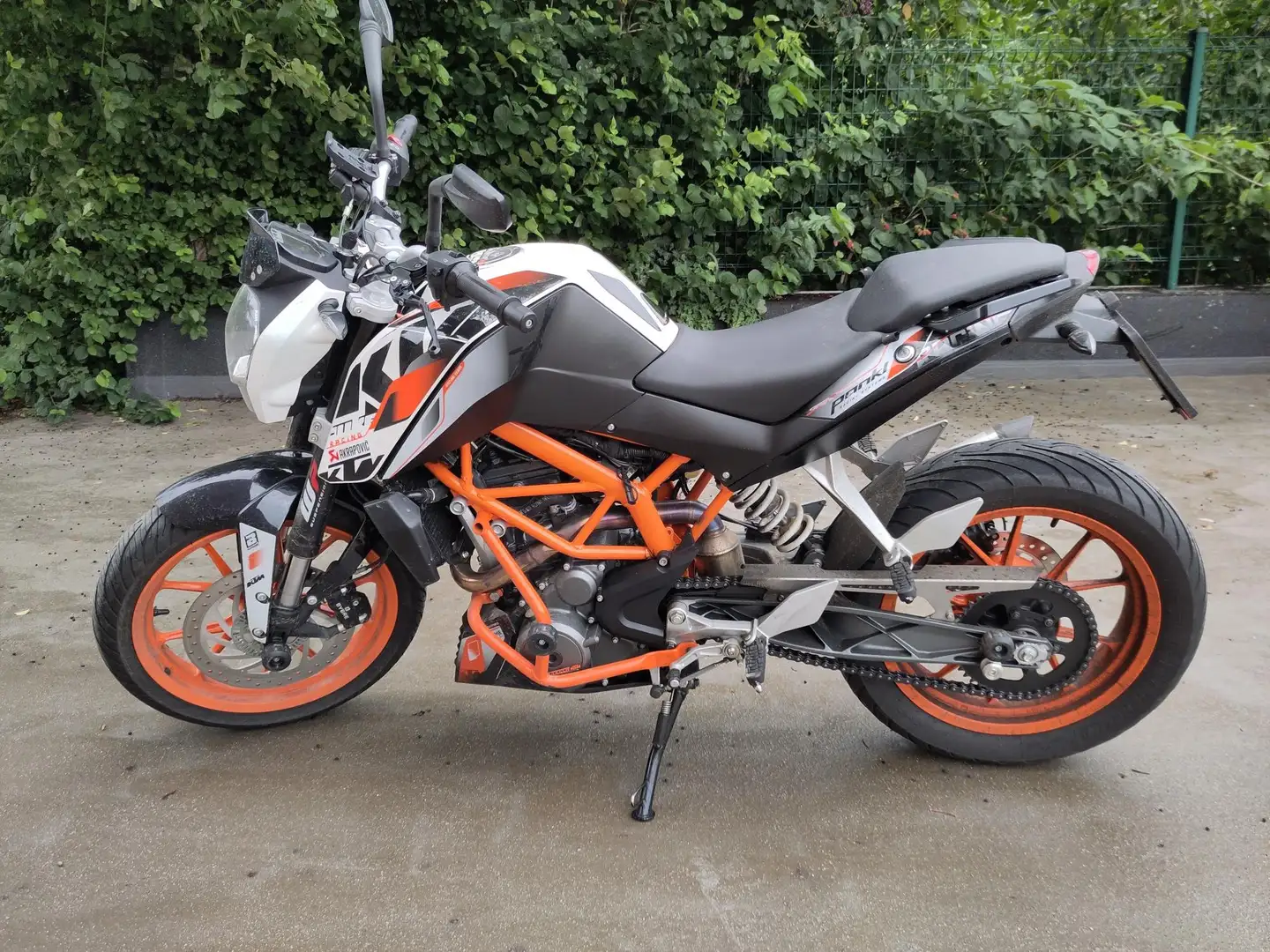 KTM 390 Duke Alb - 2
