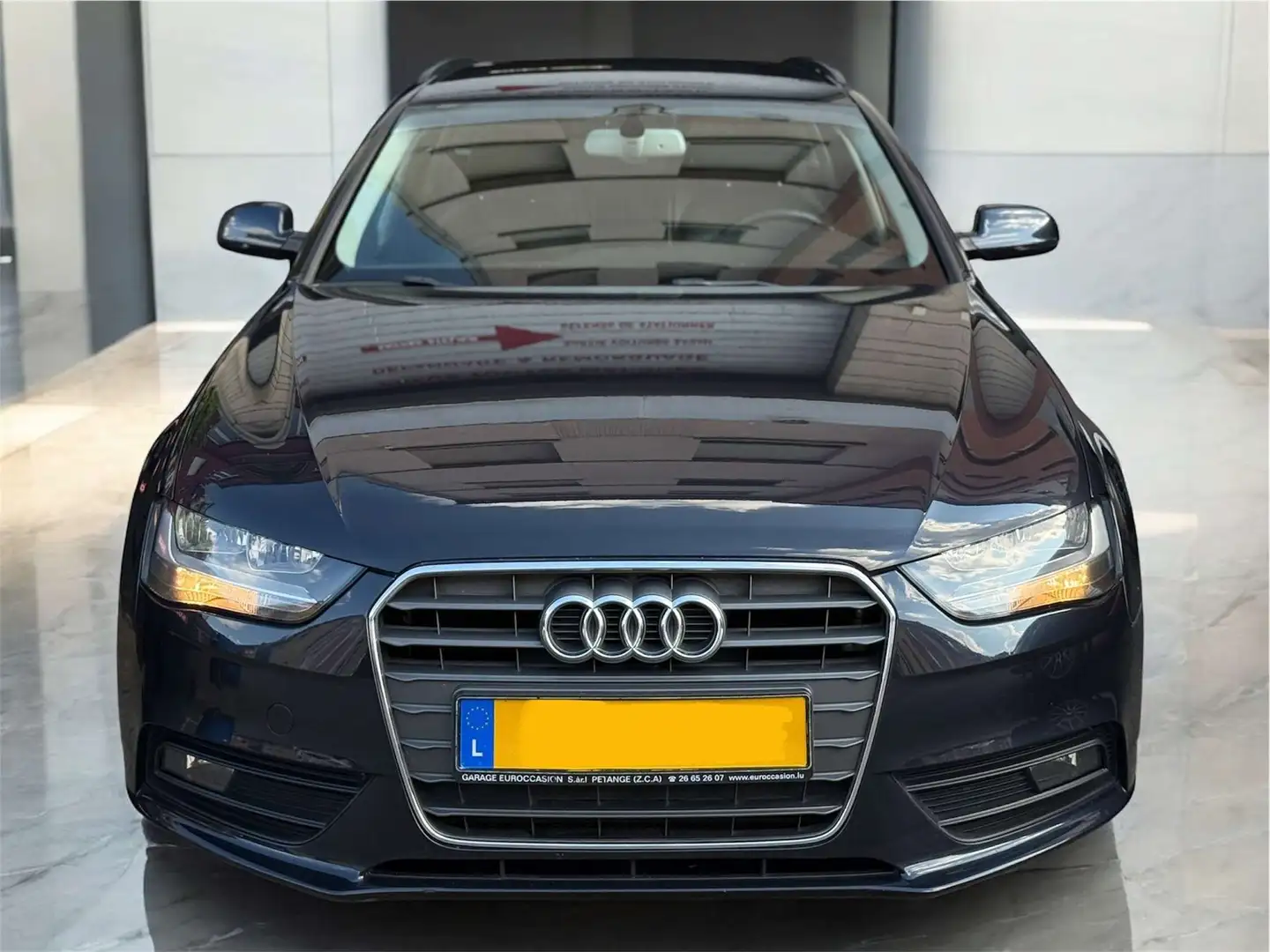 Audi A4 AVANT 2.0 TDI 136CH ULTRA FACELIFT // CUIR // NAVI Bleu - 2