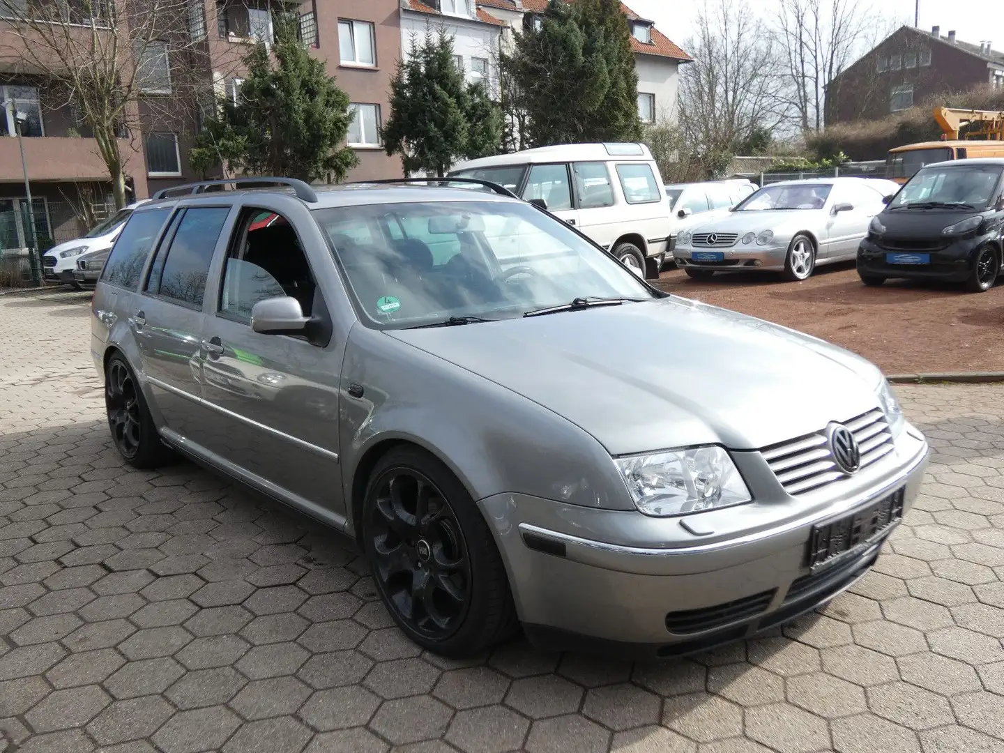 Volkswagen Bora Kombi 1.9TDI*Klima*Shz*Ahk* Grey - 2