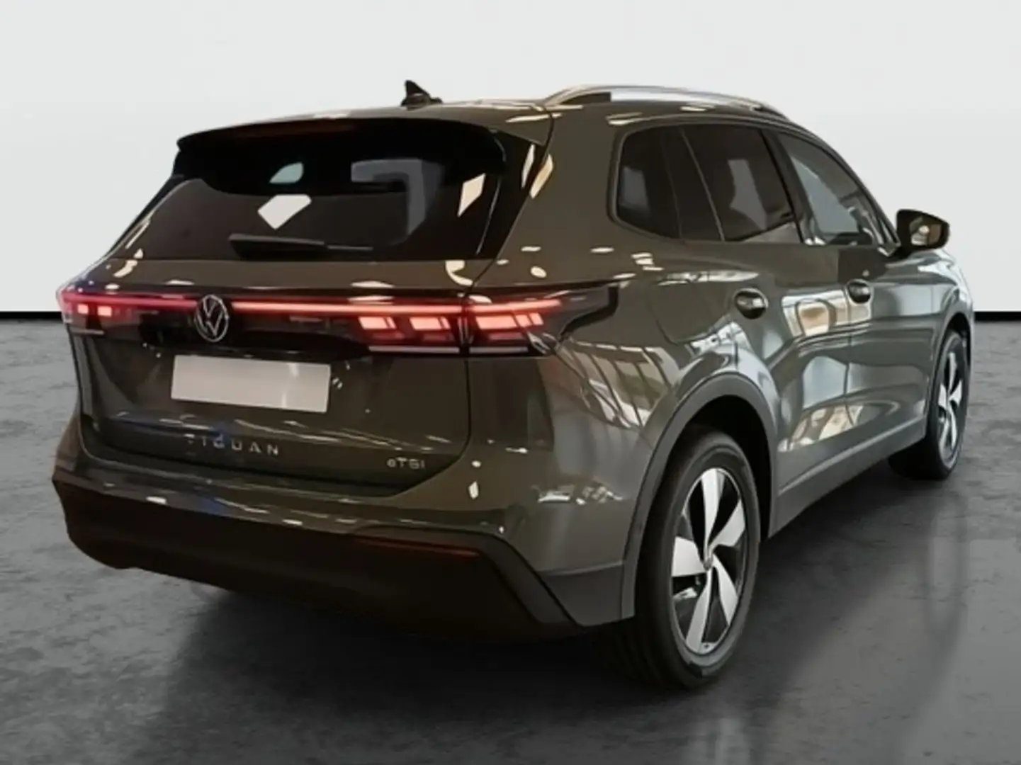 Volkswagen Tiguan Nuevo Más 1.5 TSI mHEV 96kW (130 CV) DSG7 Amarillo - 2