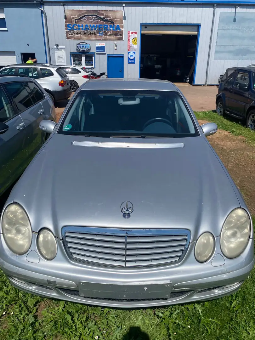 Mercedes-Benz E 240 E 240 (211.061) Срібний - 1