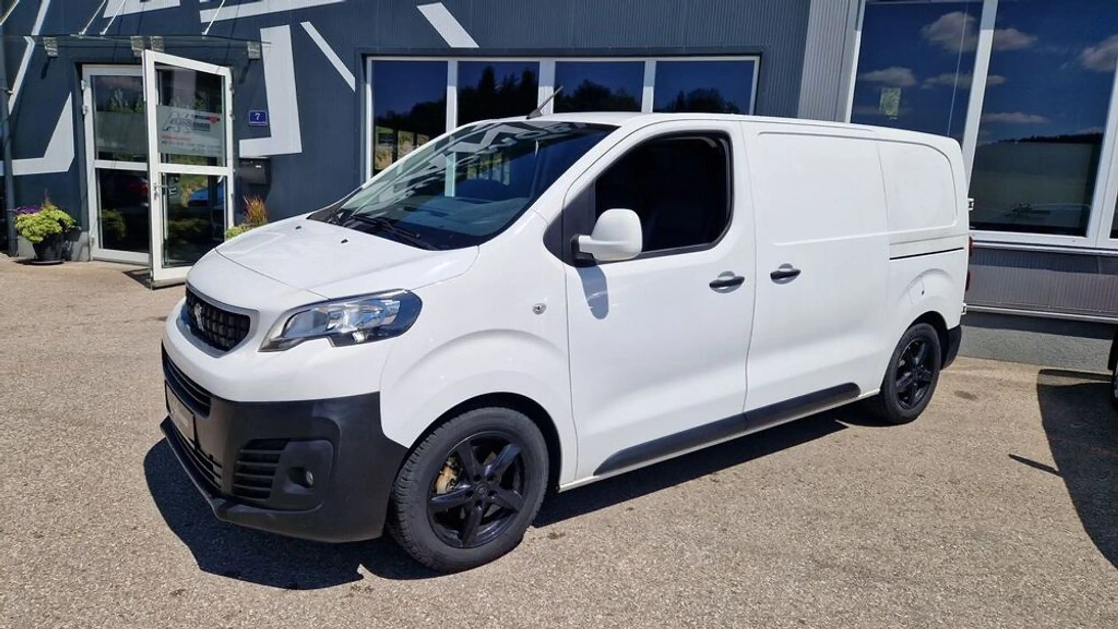 Peugeot Expert Premium L2 aut. '' Top Ausstattung'' — photo 3