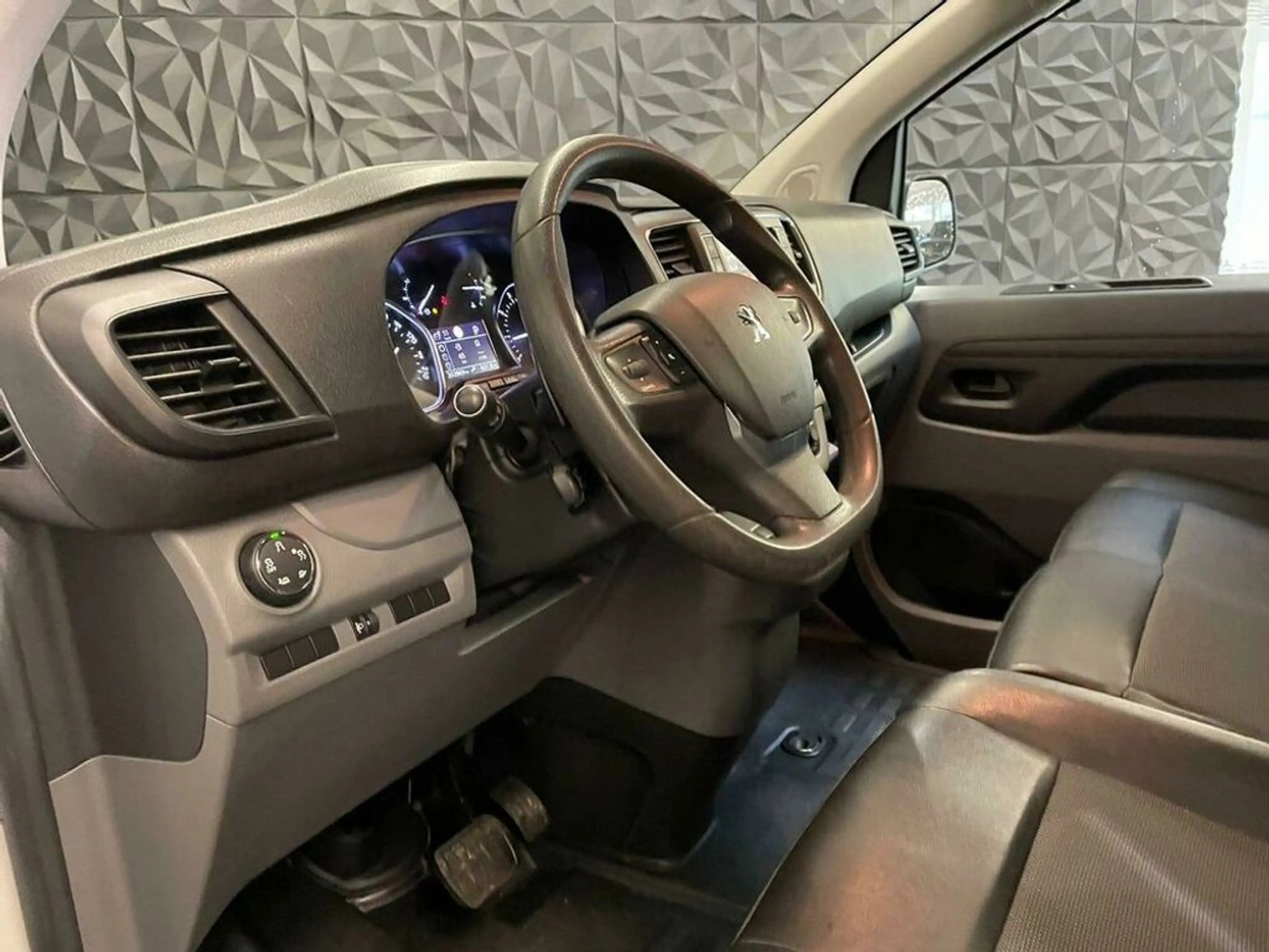 Peugeot Expert Premium L2 aut. '' Top Ausstattung'' — photo 10