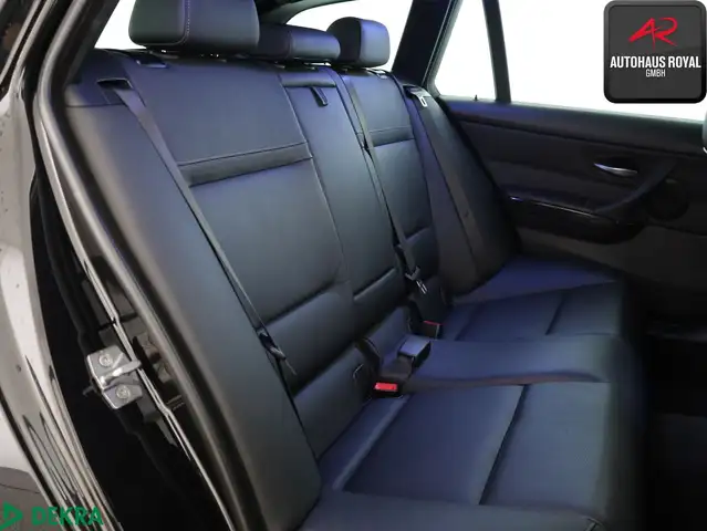 BMW 3 Series view 11