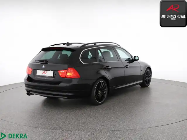 BMW 3 Series view 5