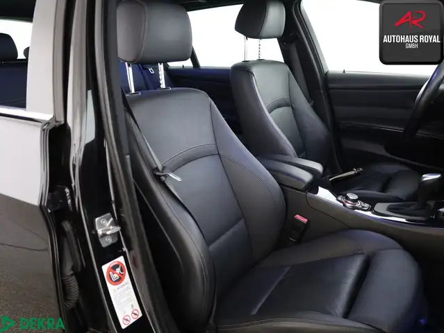 BMW 3 Series view 12