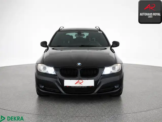 BMW 3 Series view 8