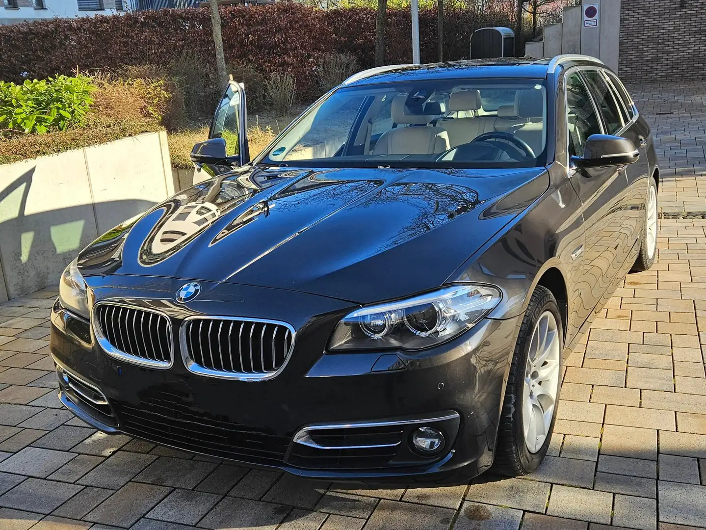 BMW 530 5er Touring Diesel 530d xDrive Touring Sport-Aut. Grey - 2