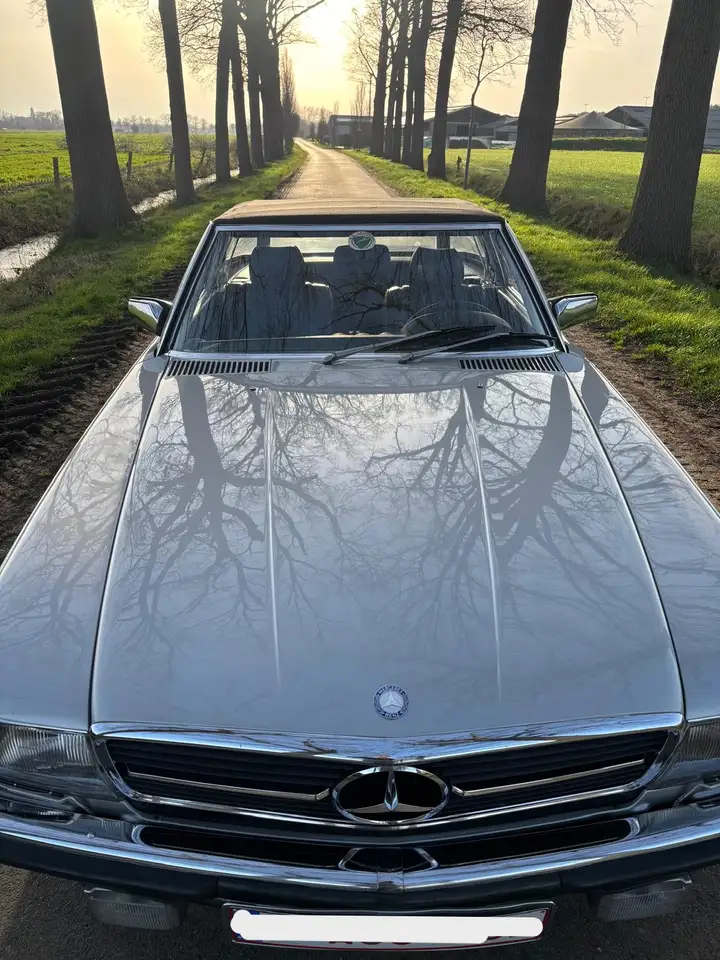 Mercedes-Benz SL 500 500SL R107, foto 2