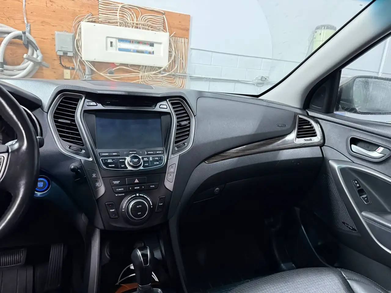 Hyundai SANTA FE снимка Hyundai SANTA FE