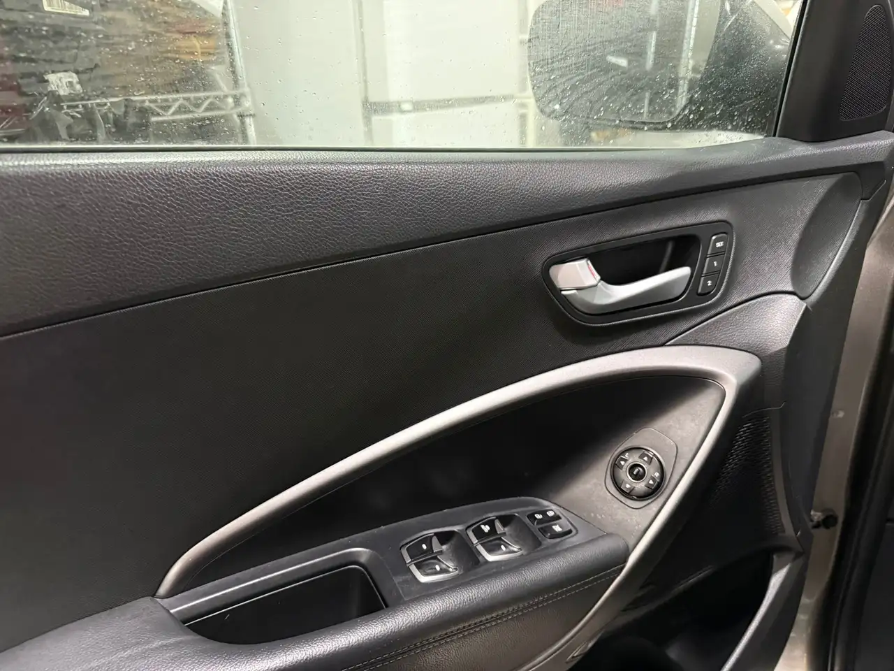 Hyundai SANTA FE снимка Hyundai SANTA FE