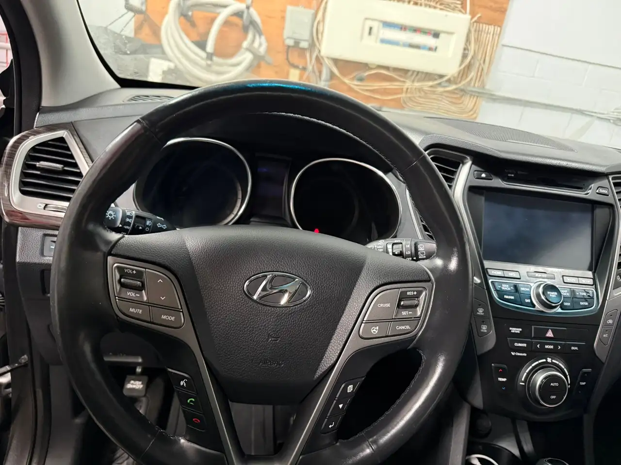Hyundai SANTA FE снимка Hyundai SANTA FE