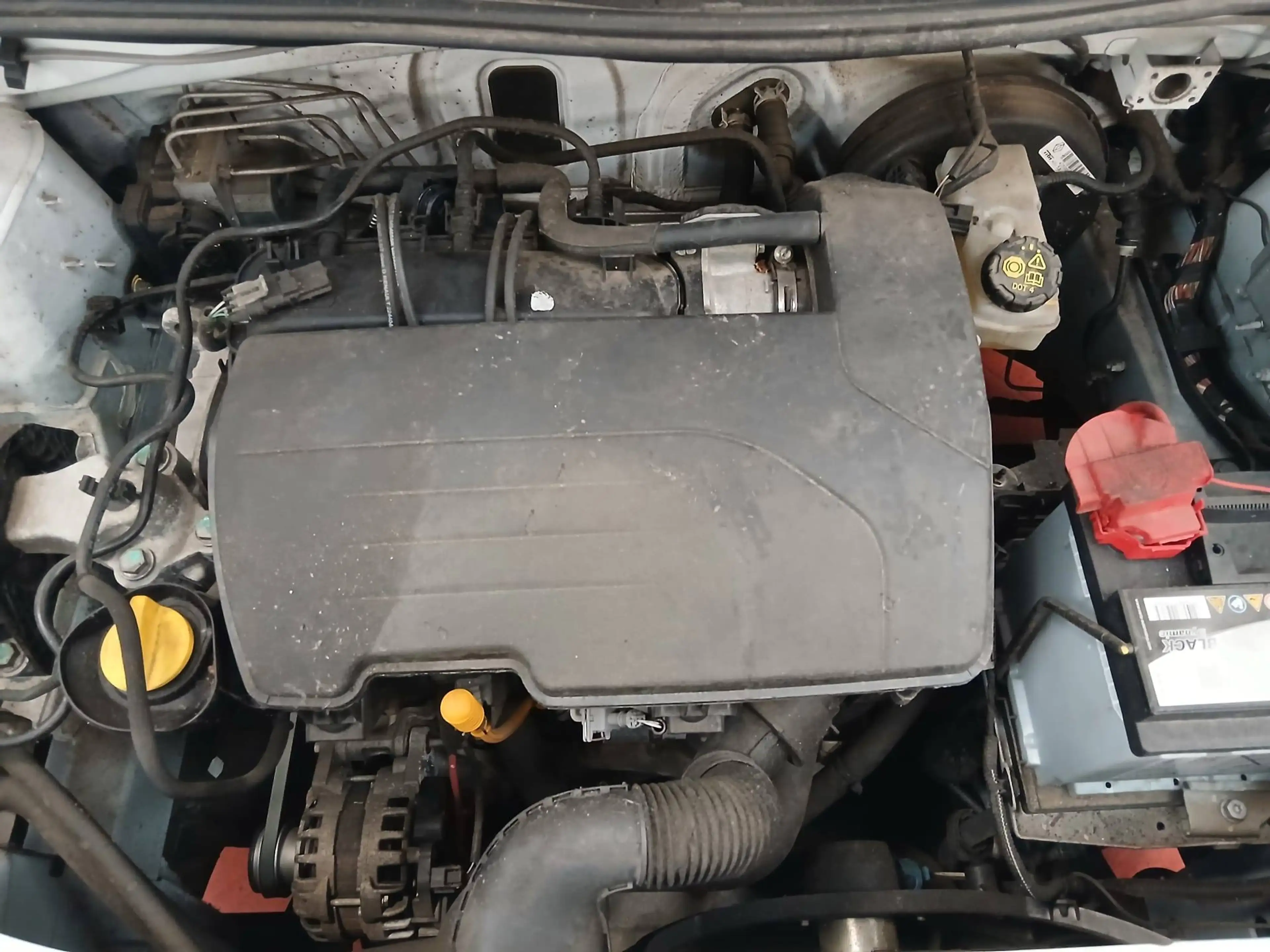 Dacia Logan Logan 1.2i Anniversary 2 / AC / BLTHT / 136 € X 60/M — photo 10