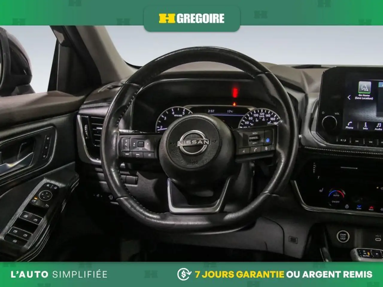 Nissan Rogue снимка Nissan Rogue
