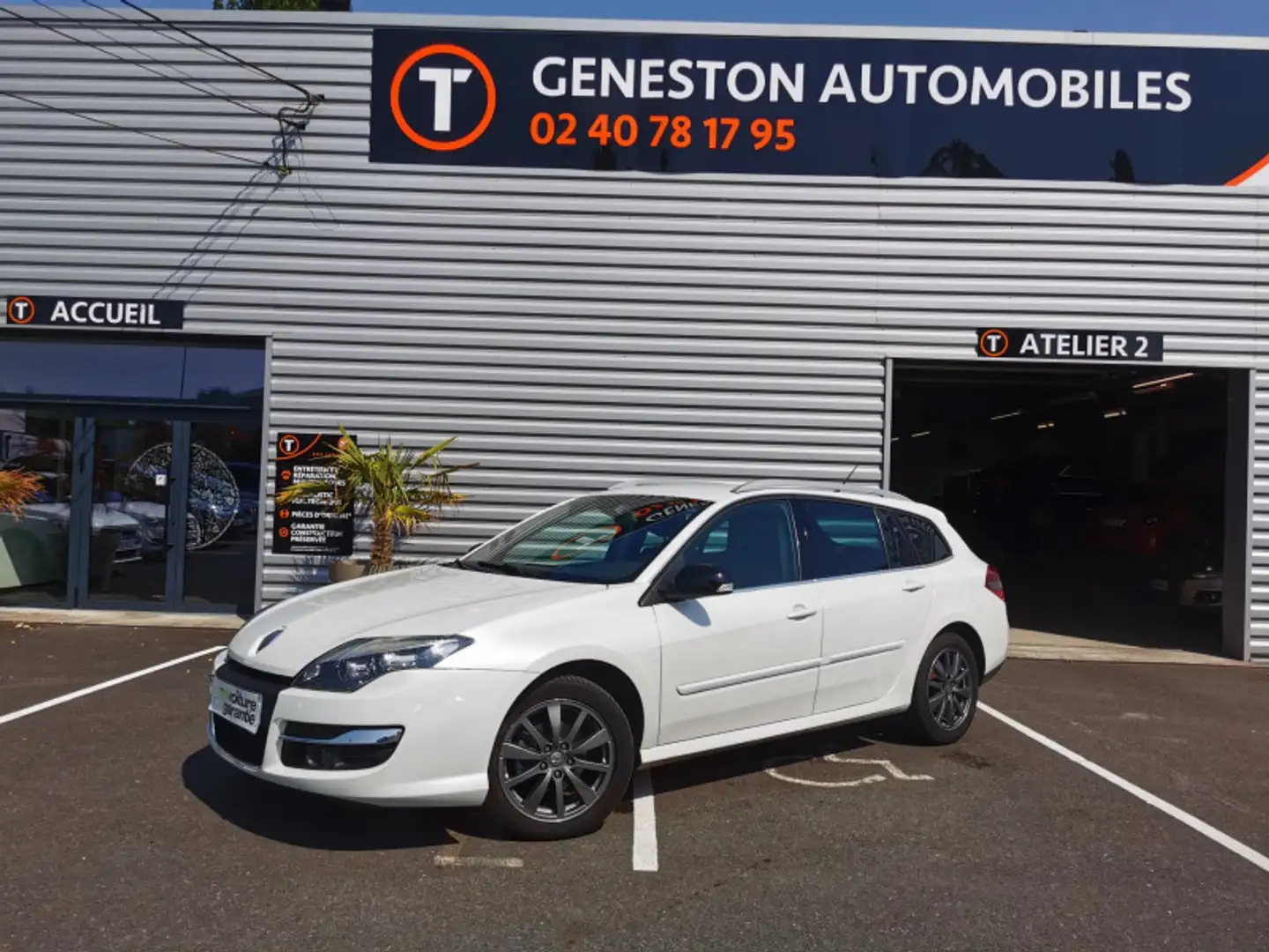 Renault Laguna 1.5 DCI 110CH LIMITED ECO² - 1
