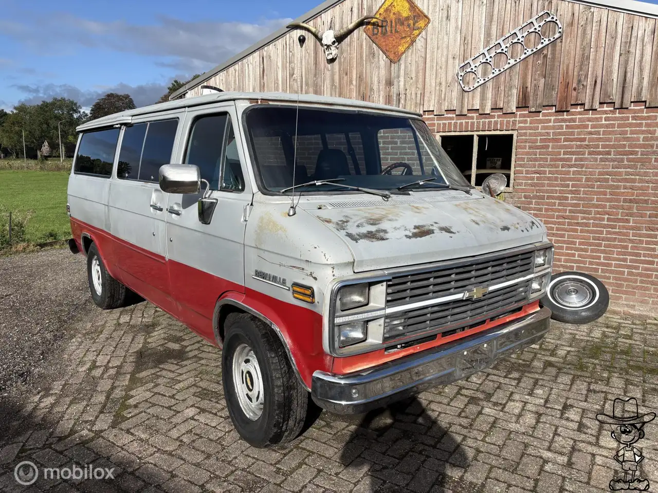 Chevrolet Chevy Van
