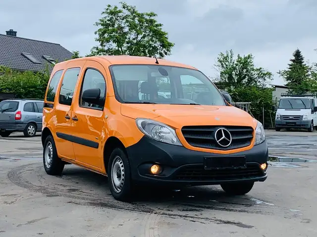 Mercedes-Benz Citan Citan Kombi 111 CDI lang 1,5 L 81KW*AC/Bluetooth
