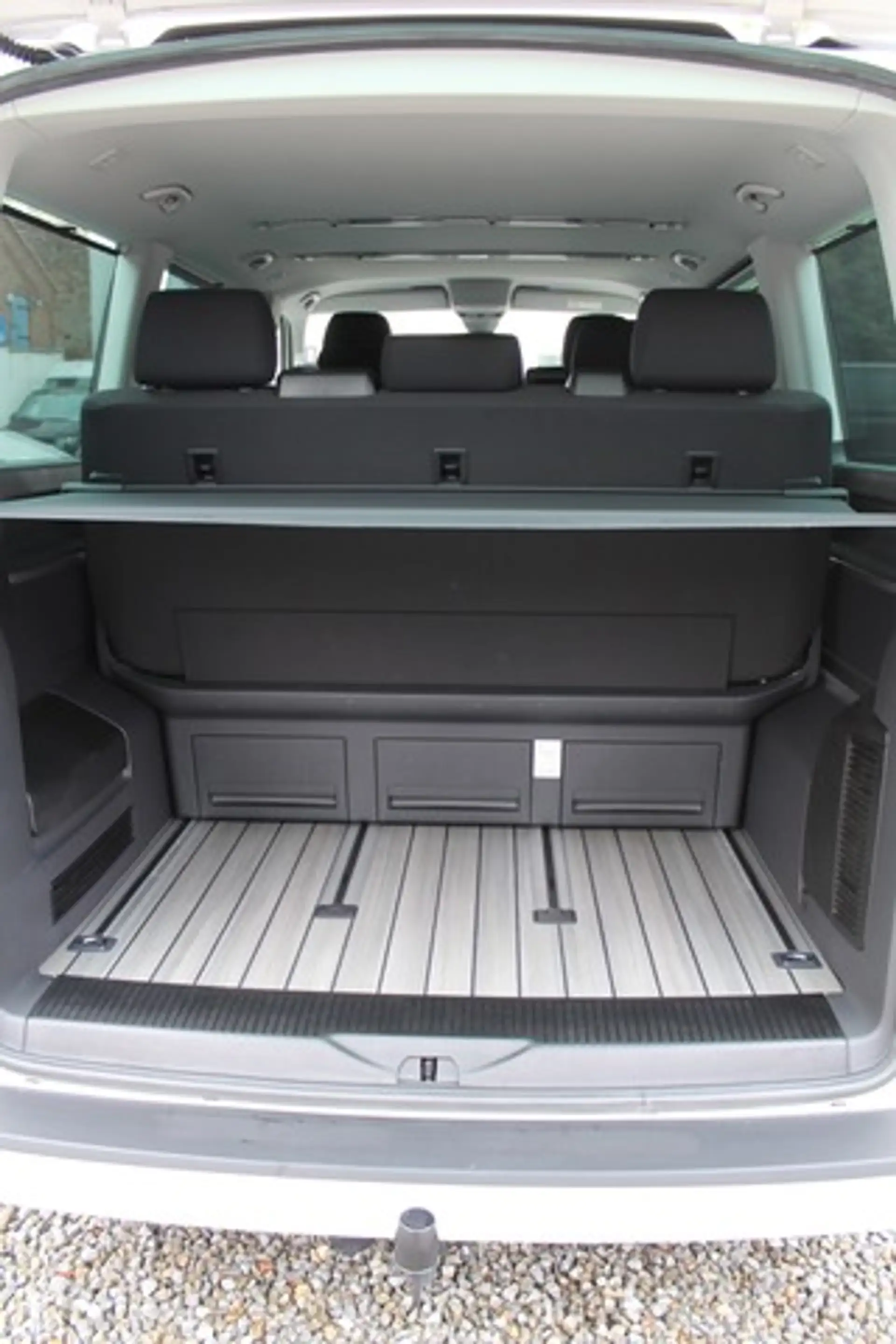 Volkswagen T6.1 Multivan Edition 150PS DSG LED Navi ACC AHK — photo 15