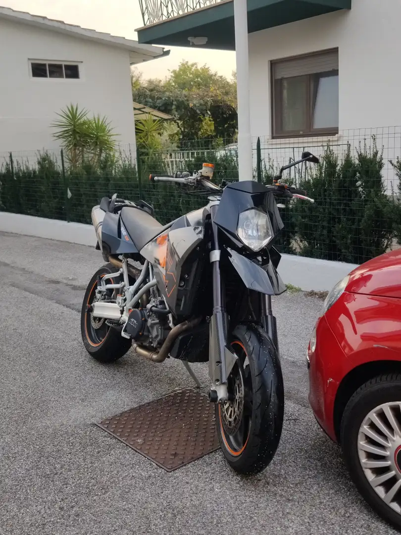 KTM 950 Supermoto Naranja - 1