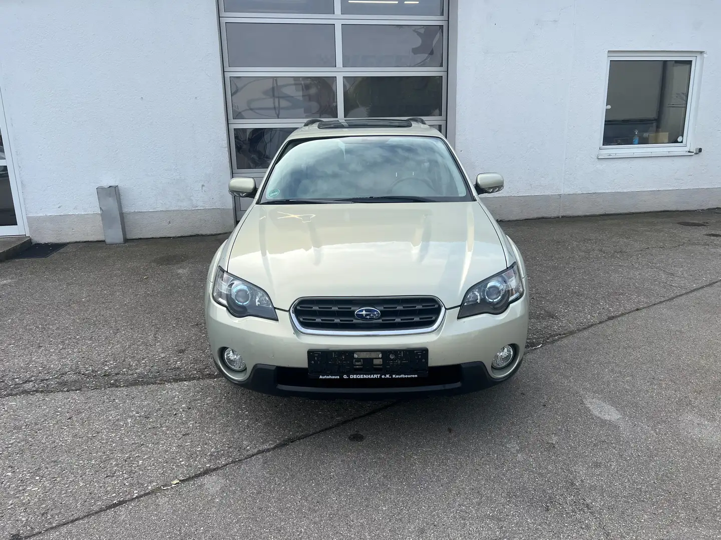 Subaru Legacy 3.0 R Outback - 1