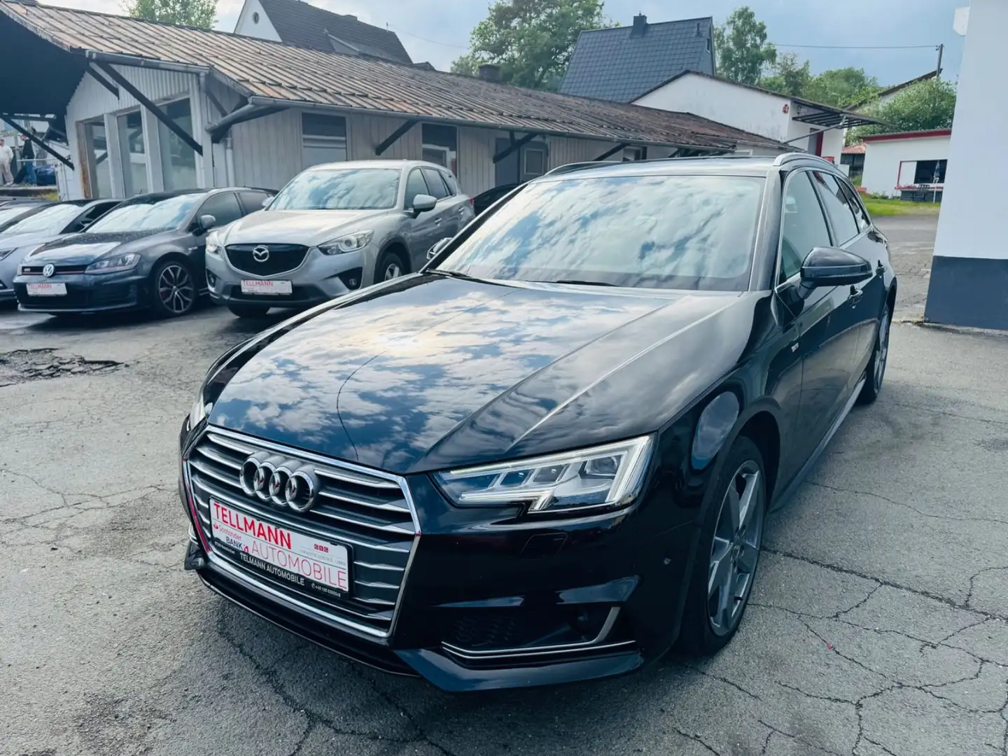 Audi A4 Avant g-tron sport Noir - 1